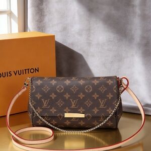 Louis Vuitton Favorite MM Bag